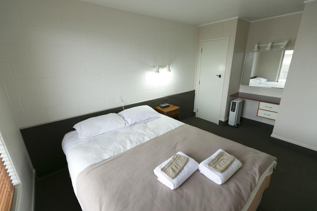 Maple Lodge Motel Matamata Phòng bức ảnh